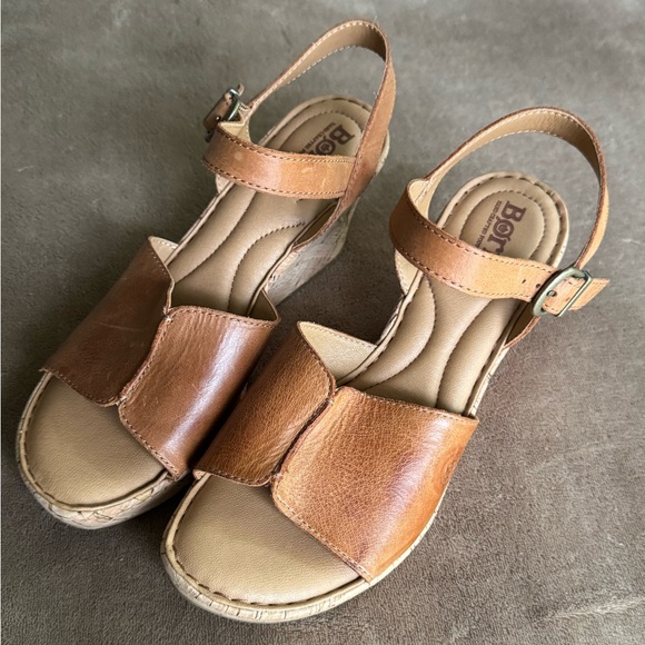 Born Shoes - NWOT BORN Leather and Cork Heeled Wedge Sandals Size 7.5